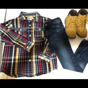 Boys outfit size 5/6, shoe size 12